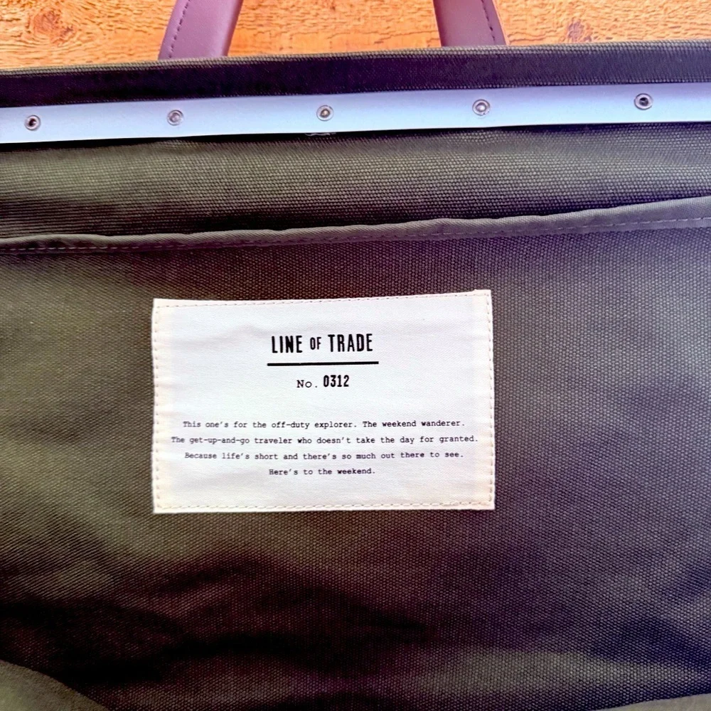 NWOT Line Of Trade Olive Canvas Weekender Bag